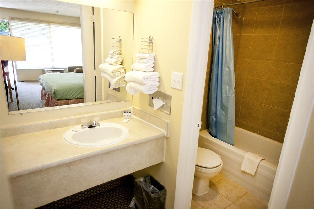 Star City Inn And Suites Grove City Buitenkant foto