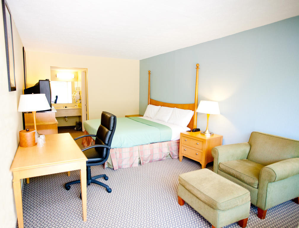 Star City Inn And Suites Grove City Buitenkant foto